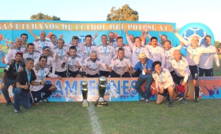 CAMPEÓN ORO "B" 2023